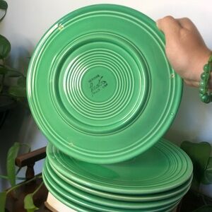 Set of 6 Vintage Genuine Fiesta Green Dinner Plates โ Classic HL USA Pottery